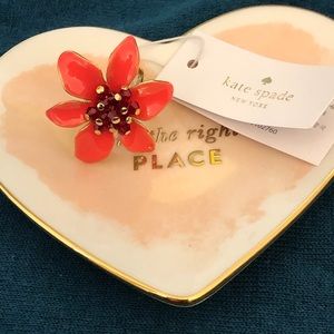 NWT Kate Spade Lovely Lillies ring. Size 6